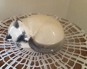 Vintage Ceramic Siamese Cat Figurine Laying Curled Up Sleeping 5 1/2"
