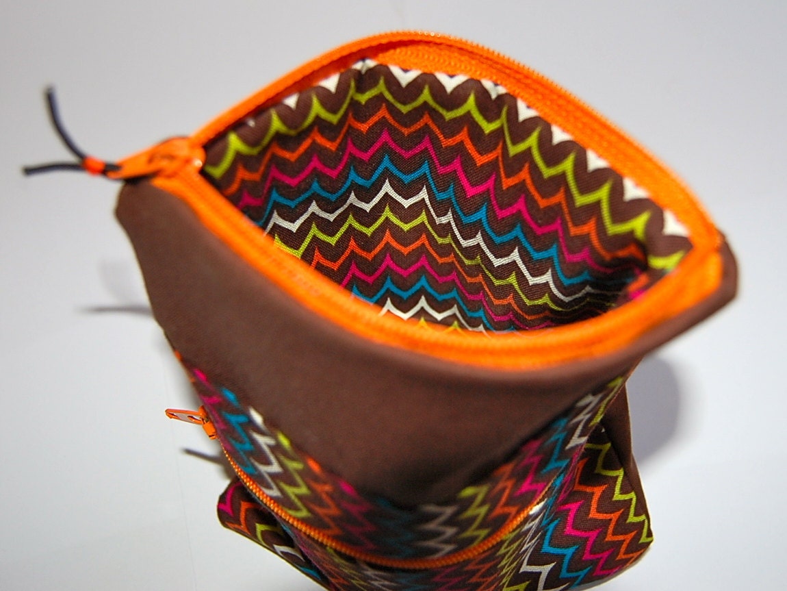 ZigZag Double Zipper Lined Pouch w/ Swivel hook
