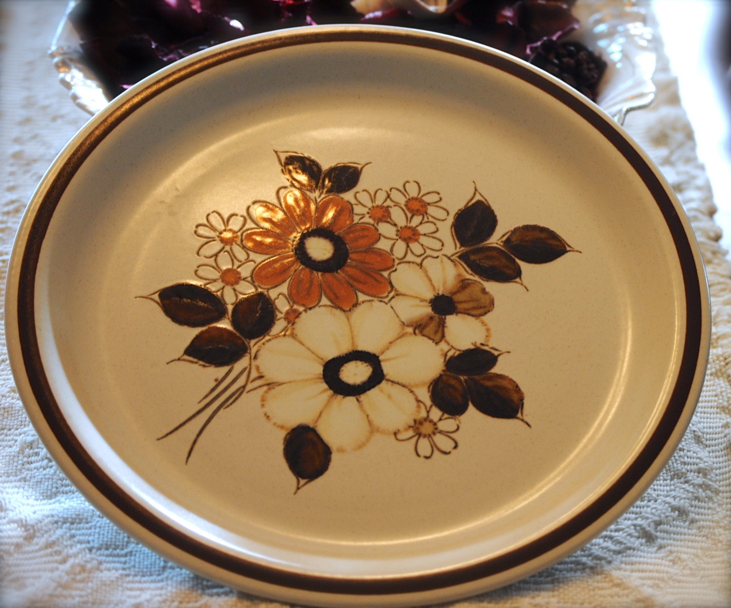 Stoneware Dinner plate Woodhaven collection, brown, gold & orange flower pattern