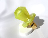 Lemon Marshmallow Pearl Heart Pop ring