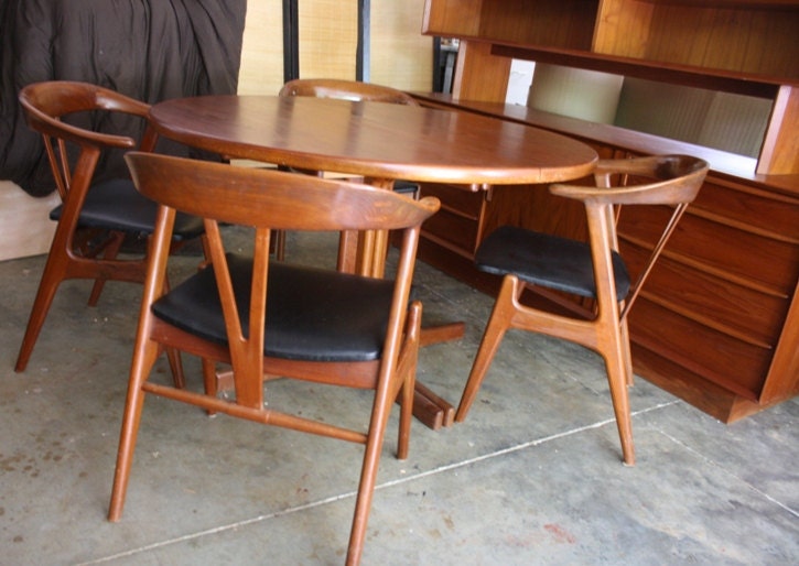 Mid Century Danish Torbjorn Afdal for Bruksbo Teak Dining Chairs & Pedestal Dining Table