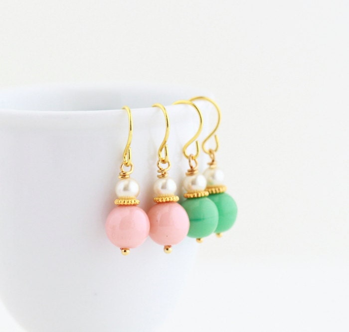 Pastel Pink and Green Beaded Pearl Earrings, Pink Earrings, Green Earrings, Gold, Weddings Earrings, Bridesmaids Gifts, Drop Earrings