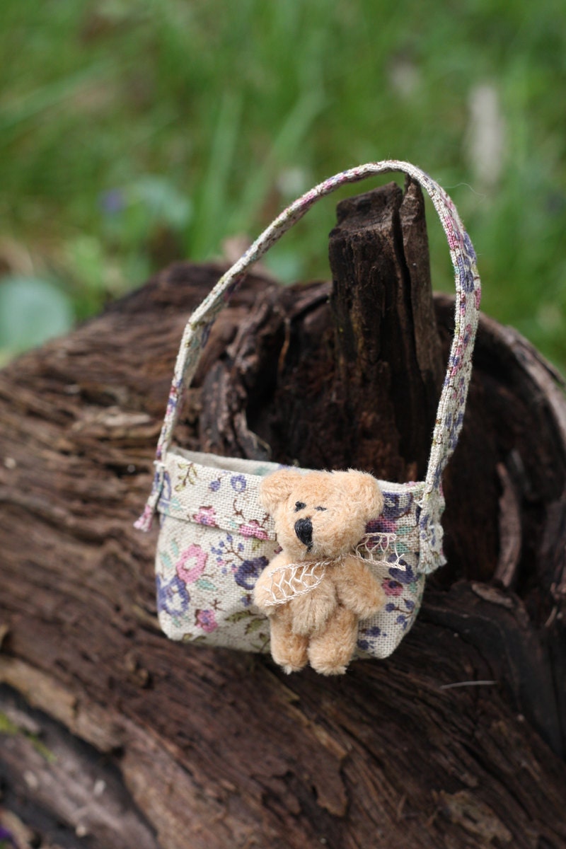 Best Friend (Ruddy Bear) Mori Girl Bag for Middie Blythe Doll