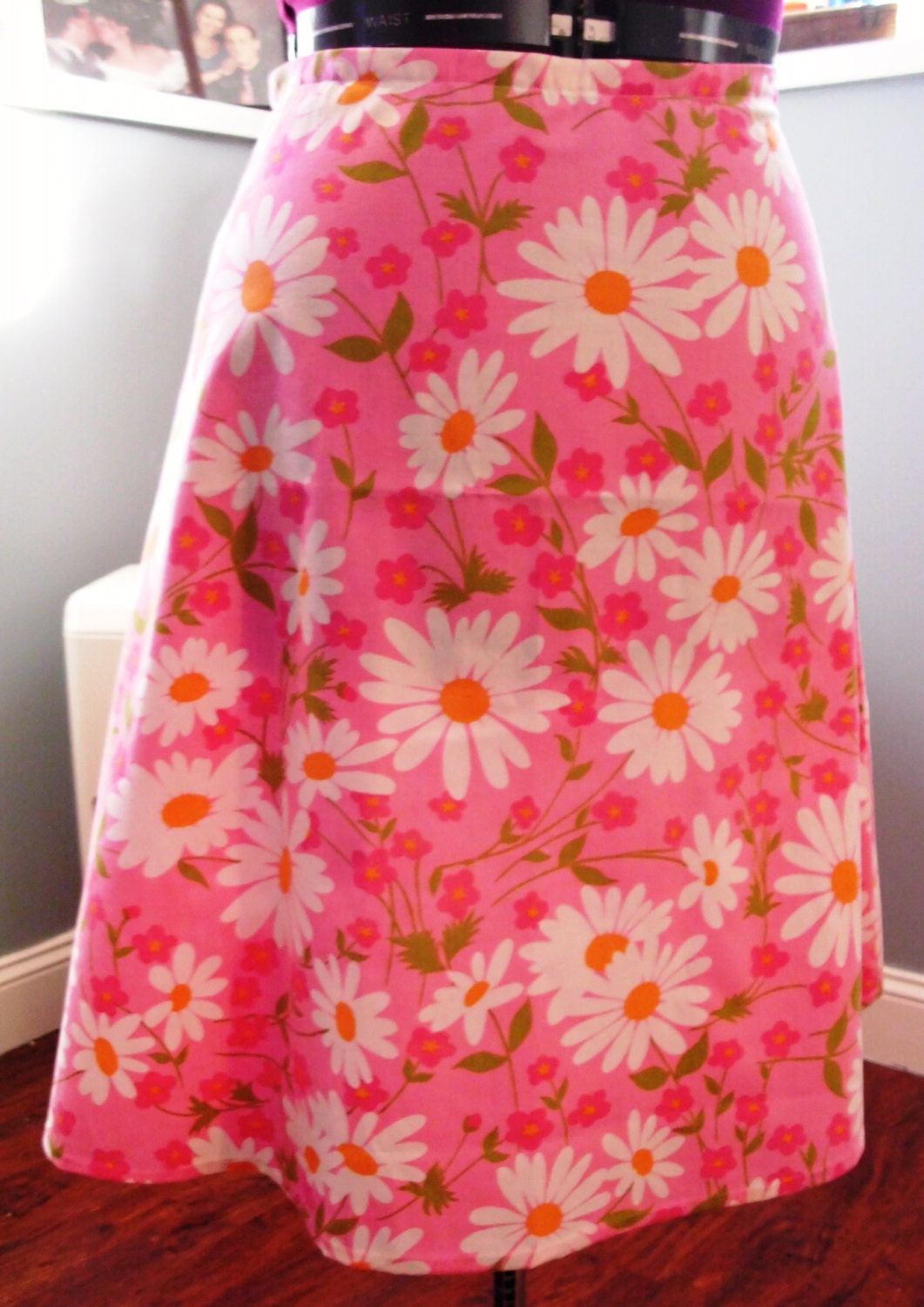 Pink Daisies Aline skirt W31 Vintage fabric
