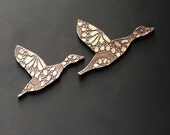 Ceramic wall art Flying ducks Flock Set of two Cream and brown flying ducks Wall ornament Modern retro artwork Vintage crochet texture