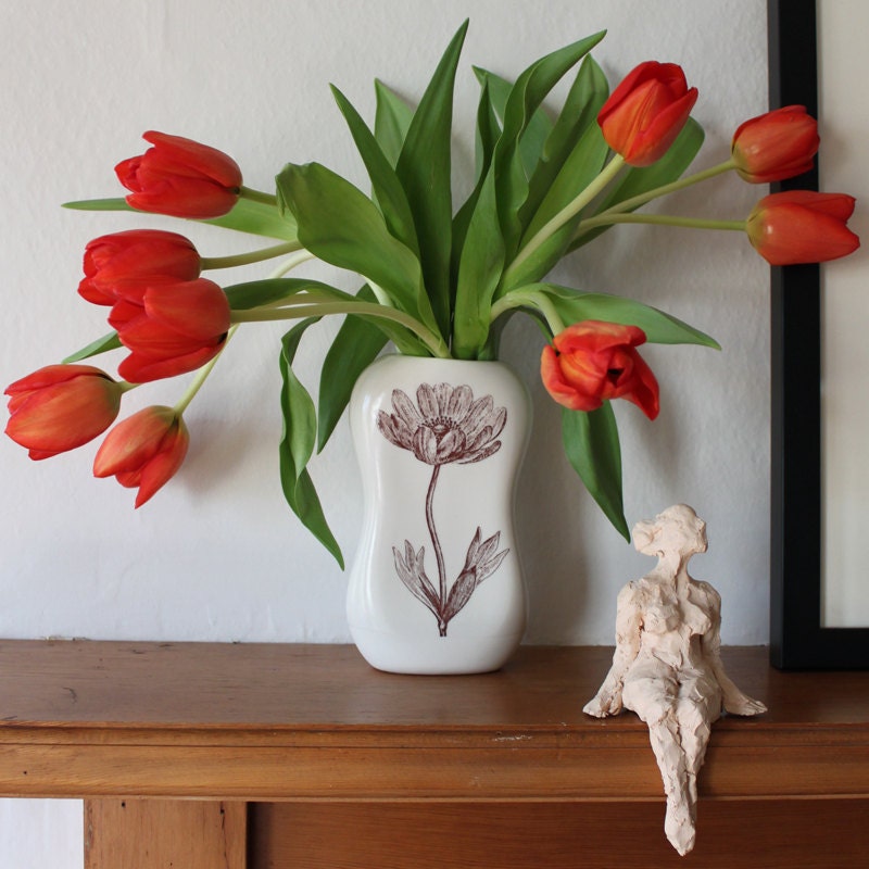 curvy vase, rose interior, with cosmos etching