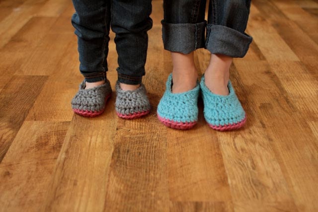 Instant Download - Crochet Pattern - Little Oma Slippers (6 sizes)