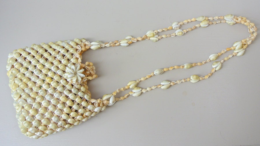 vintage purse / seashell tote art bag handmade crossbody real shell bag