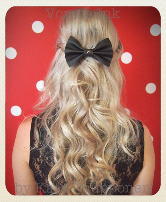 Pin Up-style recycled leather hair bow with stud, black