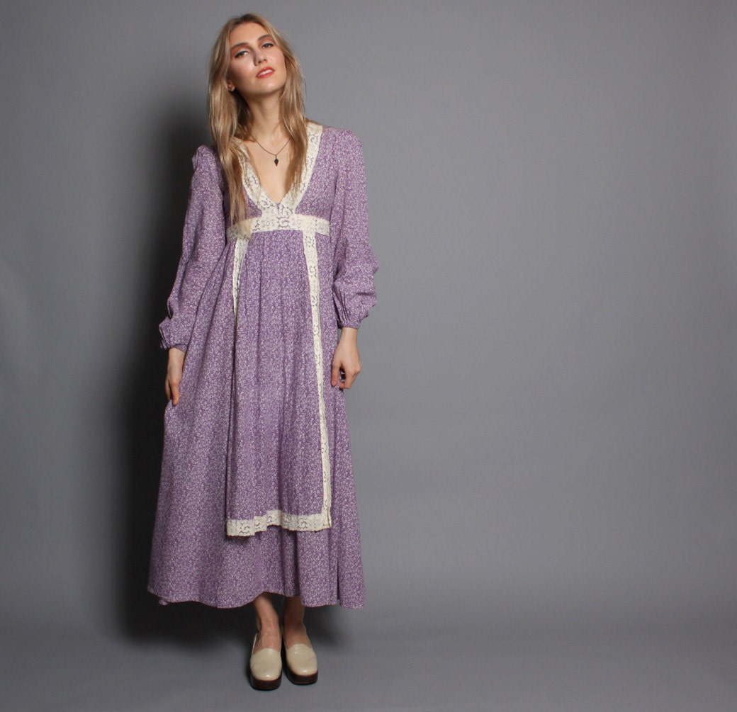 1960s Black Label GUNNE SAX / Purple Floral Maxi Dress, xs