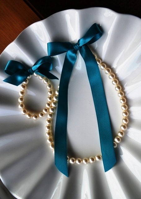 Little Girl  Pearl Necklace and Bracelet set perfect for flower girl gift, birthday gift or first pearls