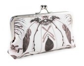Clutch bag with gum and palm leaves