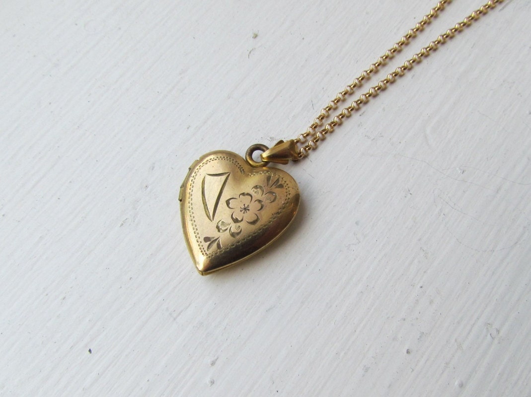 Vintage Sweetheart Locket c.1940s