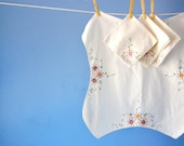 Cloth Napkins Small Tablecloth Vintage Hand Embroidered Napkins 50s Luncheon Table Topper Kitchen Linens Floral Embroidery