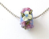 Flowers in springtime / garden bead