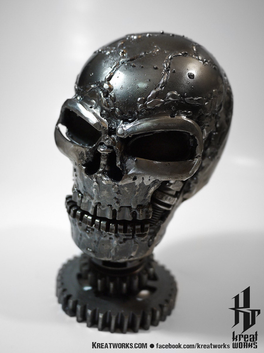 Recycled Metal Mini Skull (small item)