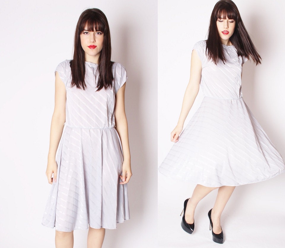 Vintage Short 70s Dove Gray Day Dress / Short Secretary Dress / Vintage Dresses / Short Summer Dresses / 2252
