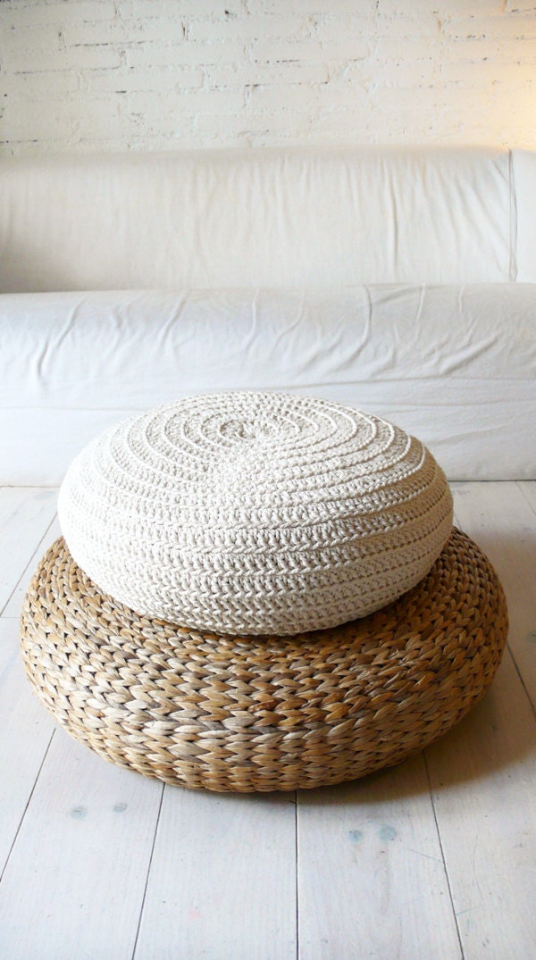 Floor Cushion Crochet - ecru