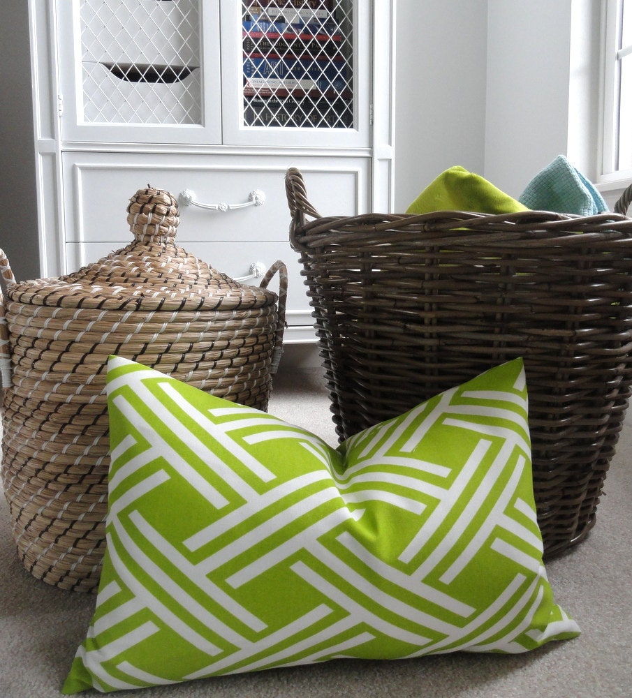 Green Outdoor Geometric Pillow - Lattice Print - Lumbar - Accent Pillow - Throw Pillow - Green and White Pillow