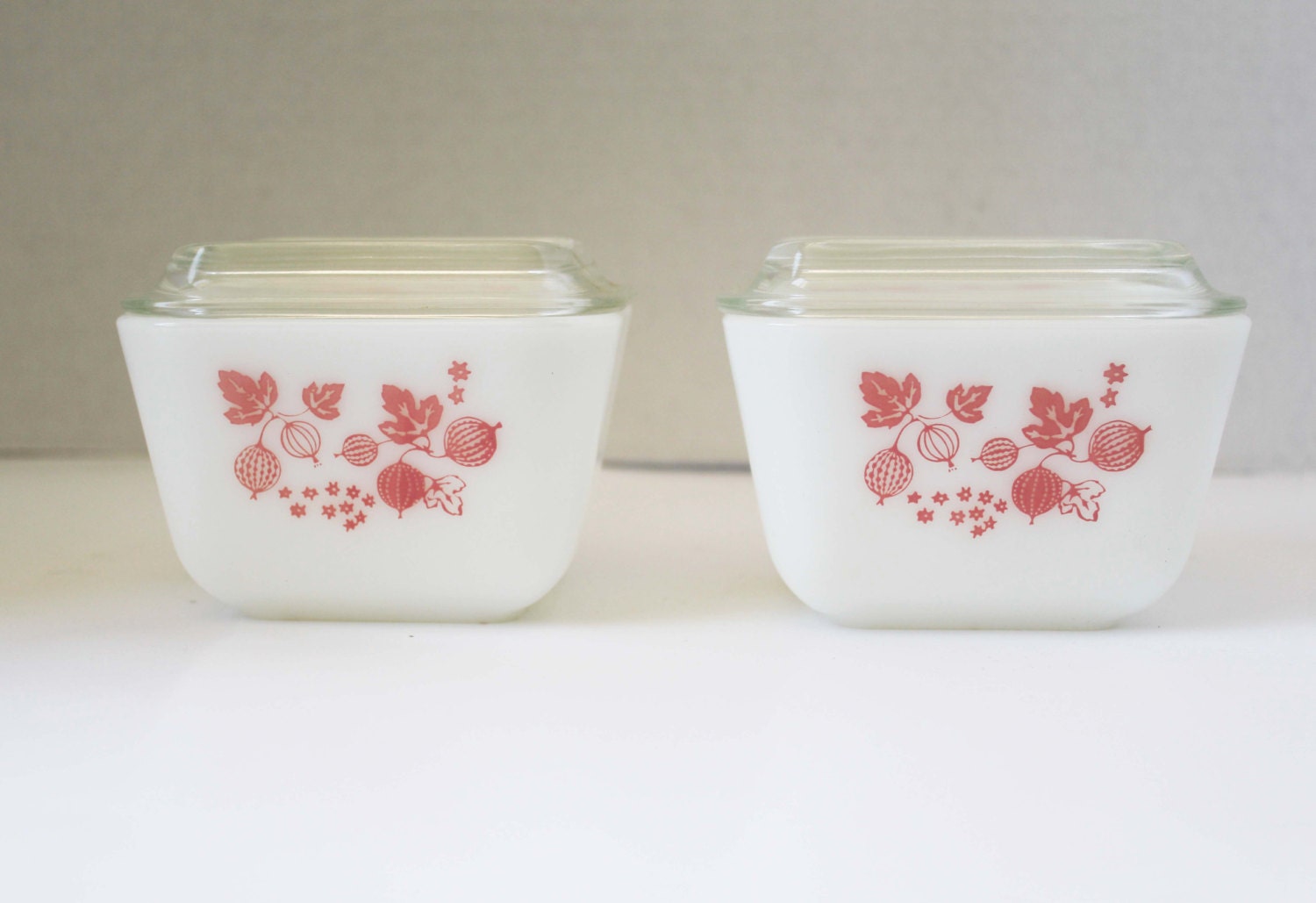 Pyrex Pink Gooseberry Refrigerator Dish Set