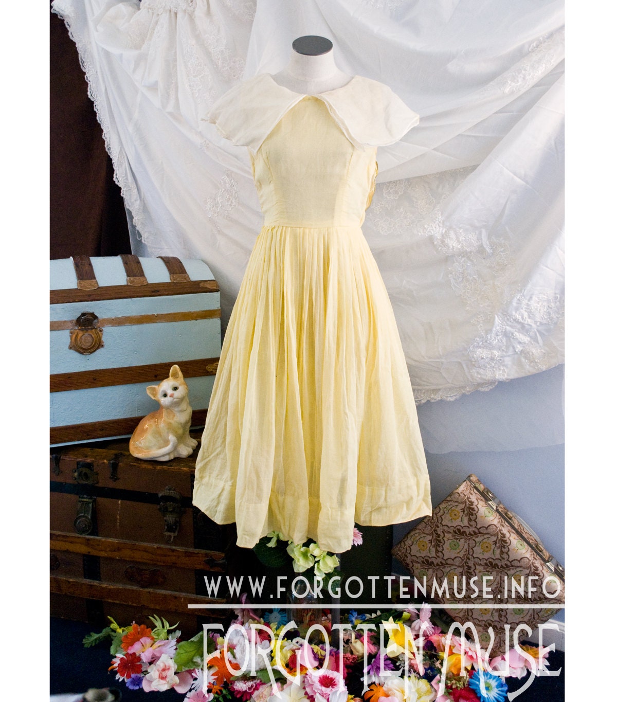 50s - Belle -  sleeveless lemon yellow full skirt frock with white collar - size xs s