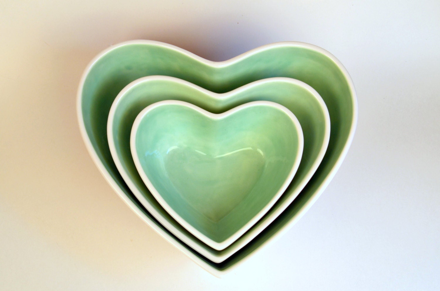 Set of 3, Large Ceramic Heart Shaped Nesting Bowls, Mint Green