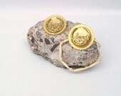 Button Brooch Vintage Bracelet Celluloid, Sweet 16 Gold Finding Yellow / Beige