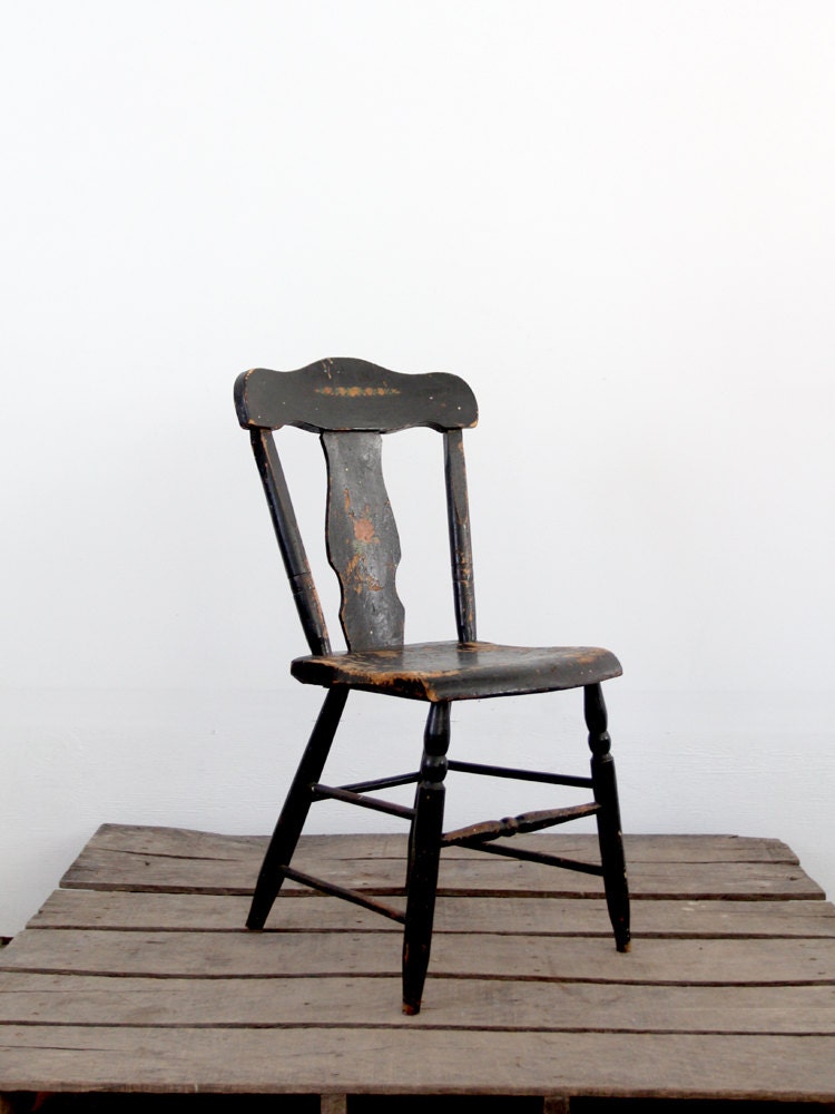Primitive Painted Chair / Antique Wood Chair