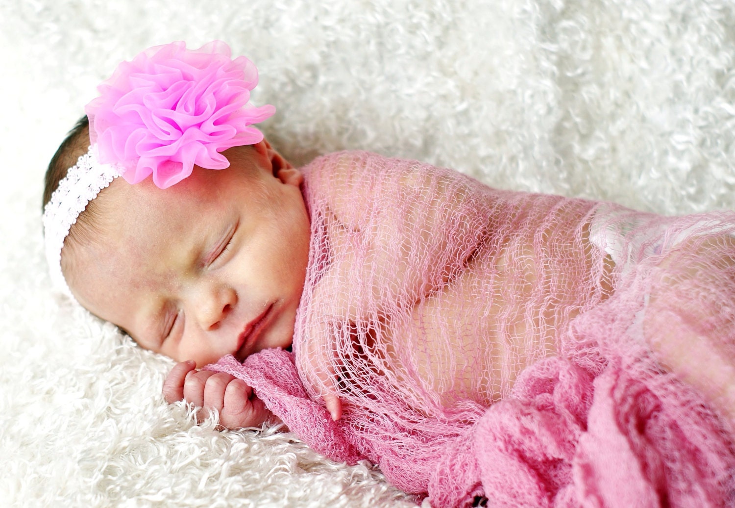 hair bow flower clip...light pink chiffon flower hair bow... baby headband... lovely hairbow for baby, toddler and little girls