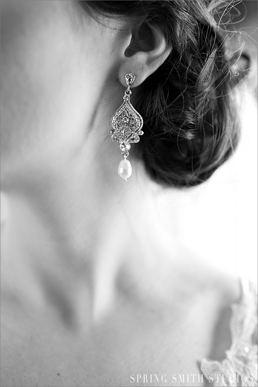 Bridal Earrings, Crystal Wedding earrings, Vintage Bridal earrings, Chandelier Earrings, Bridesmaids, Swarovski,  Alexandra Earrings