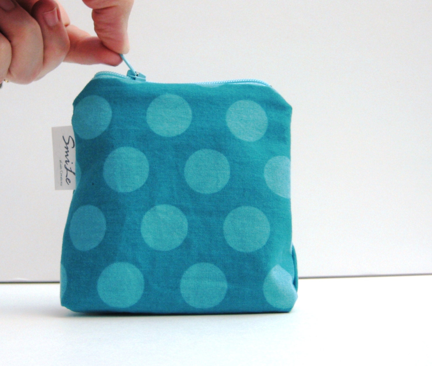 Change Wallet. Coin Purse. Small Pouch. Turquoise Aqua Blue Polka Dots. Zipper Closure. Fabric Lined. Spring Line.