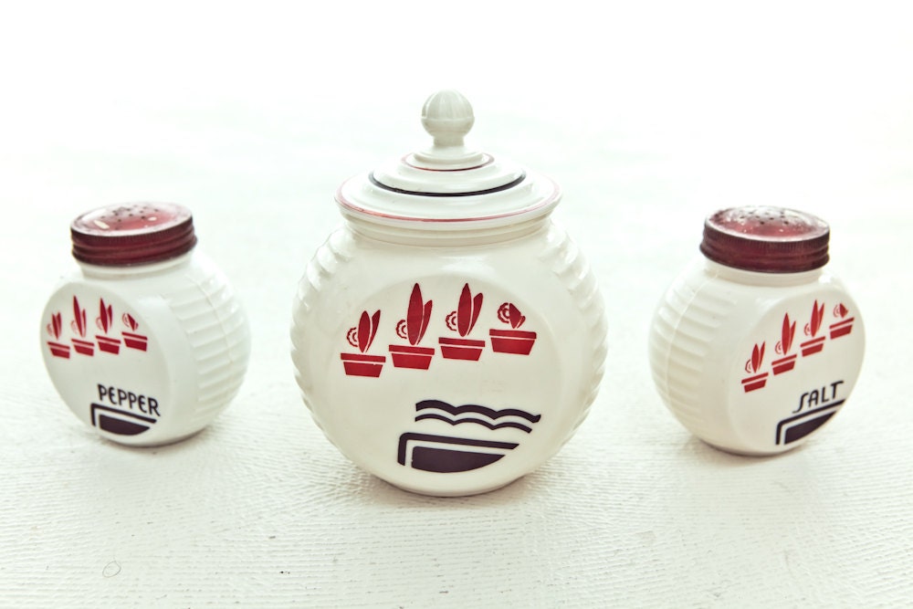 vintage anchor hocking fire king vitrock 3-piece range set - grease jar with salt and pepper shakers