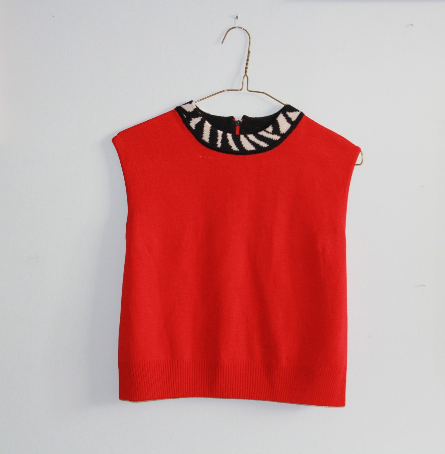 Red Knit Zebra Print Collar Cropped Top - Audrey Hepburn - Classic - Prep -  Small - Nautical - Unique