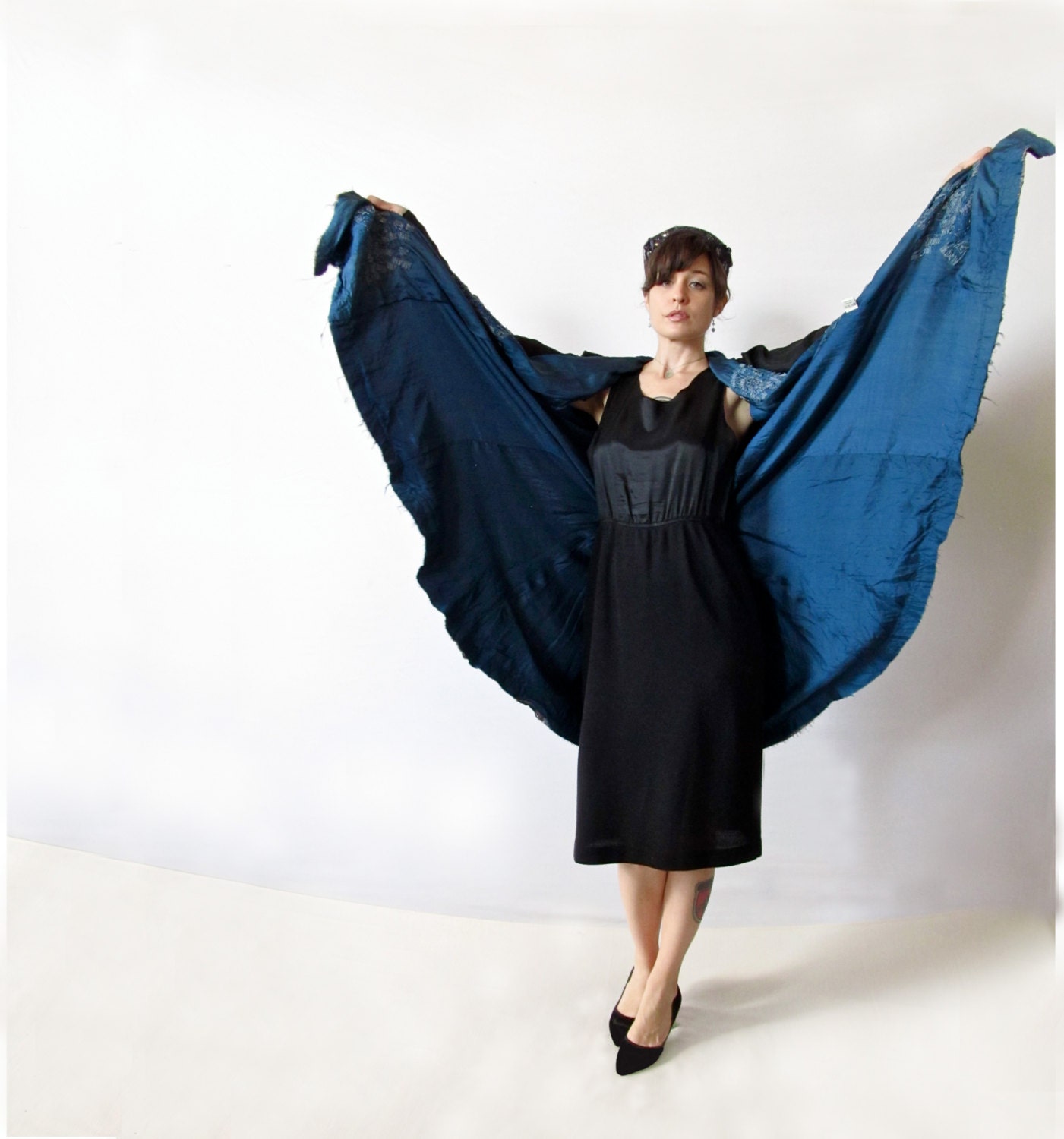 Vintage Peacock Blue and Black Embroidered Silk Jacket . Folk Art Embroidery . Beautiful Butterfly Blue