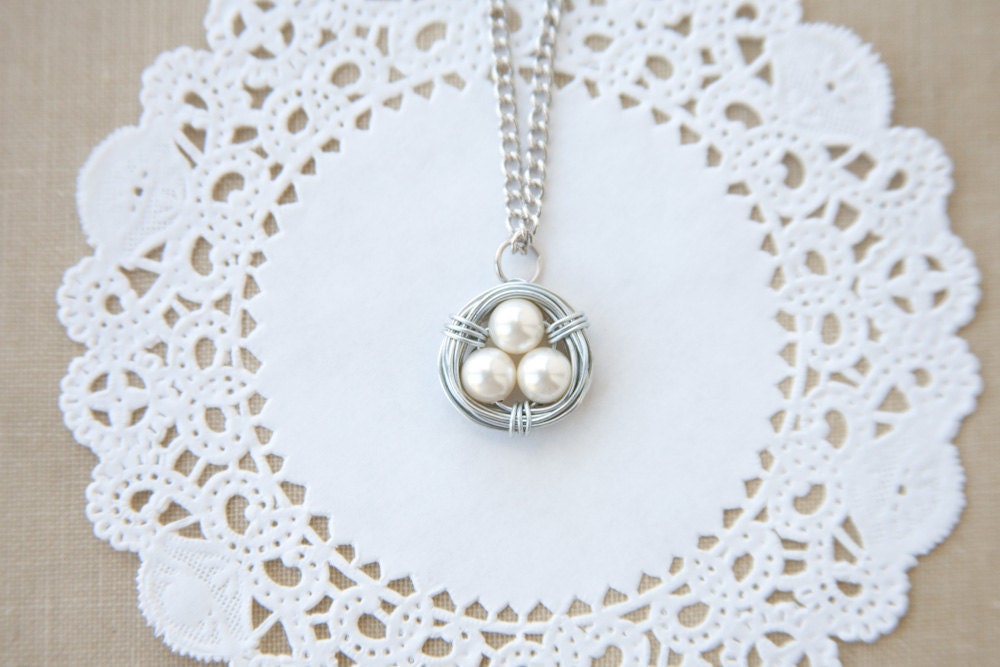 cream pearl wire wrapped bird nest necklace