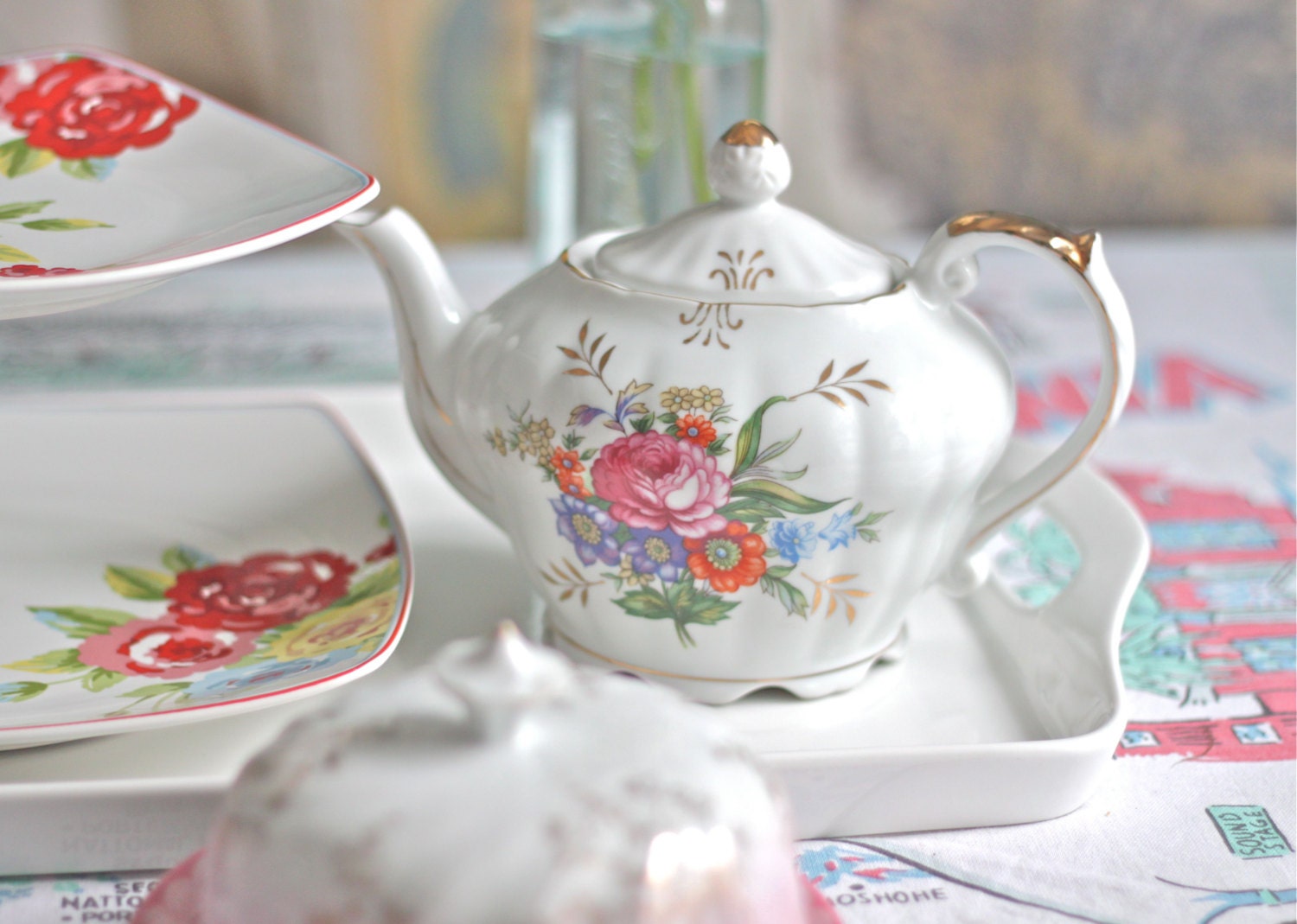 Vintage Floral Ceramic Musical Teapot