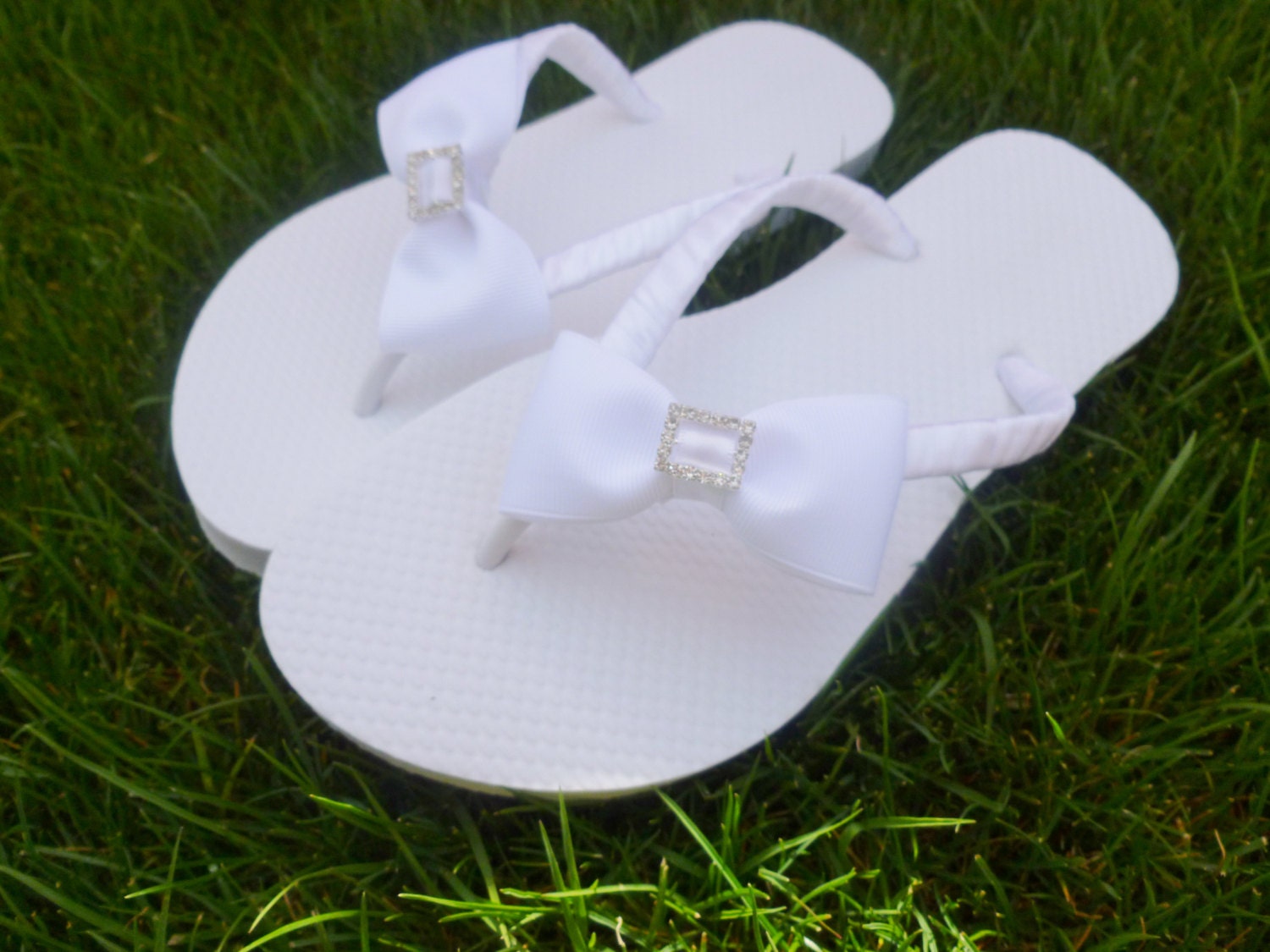 SALE-bridesmaid gifts- flip flops-mother of the bride to be-beach wedding honeymoon bridal shower or bachlorette party gift