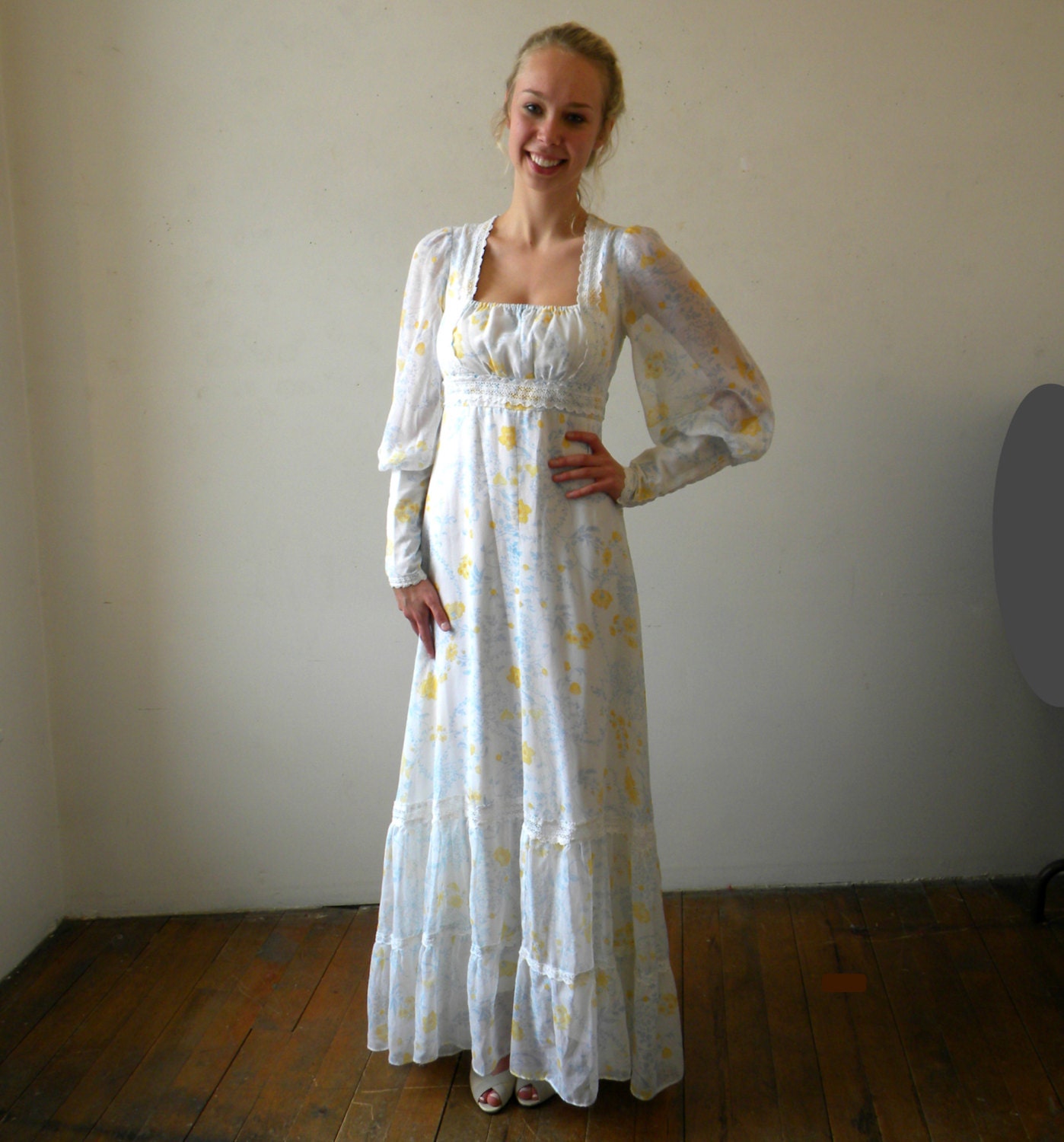 70s Floral Gunne Sax / Blue Yellow Empire Dress Hippie Boho Wedding / GREAT BUY  / M-L