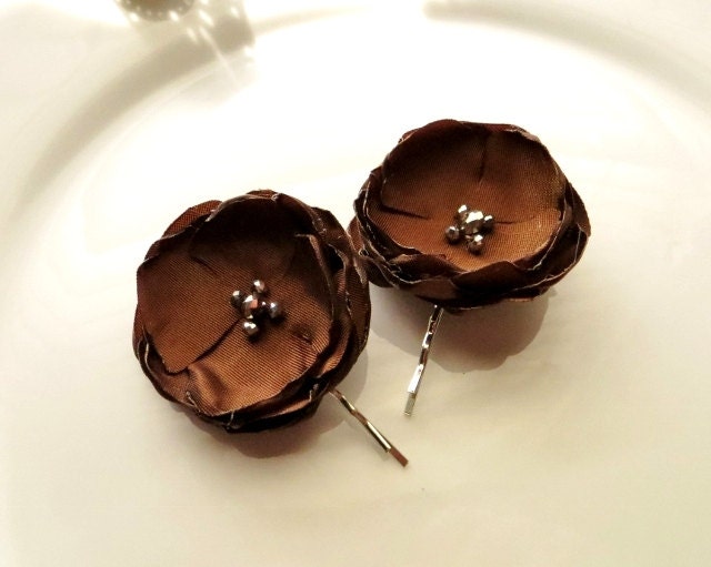 Brown Fabric Flower Bobby Pins, Small bridal Hair Clips, French Roast, Bridesmaids, Rustic Wedding, Fall, Autumn