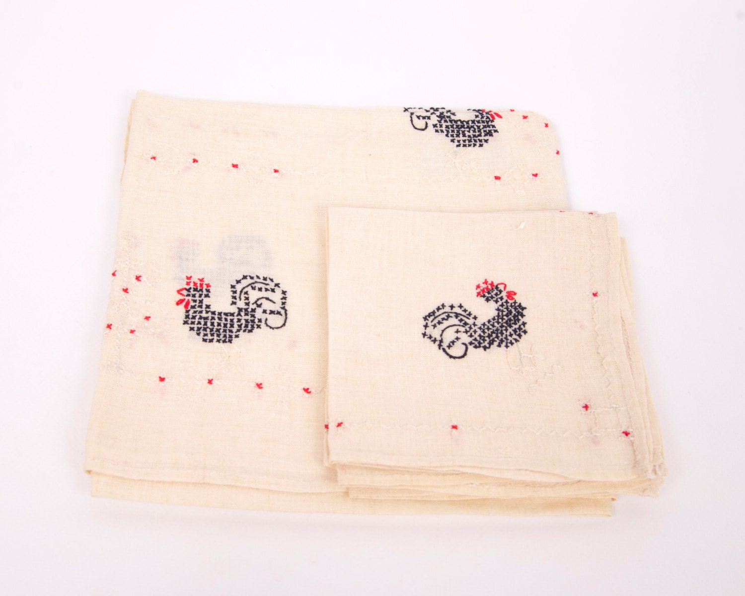 Vintage Rooster Tablecloth Four Napkins Embroidered Linen Picnic Tableware Summer Table Linen