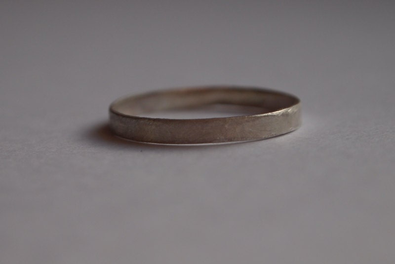 Hammered Band Ring. Sterling Silver.