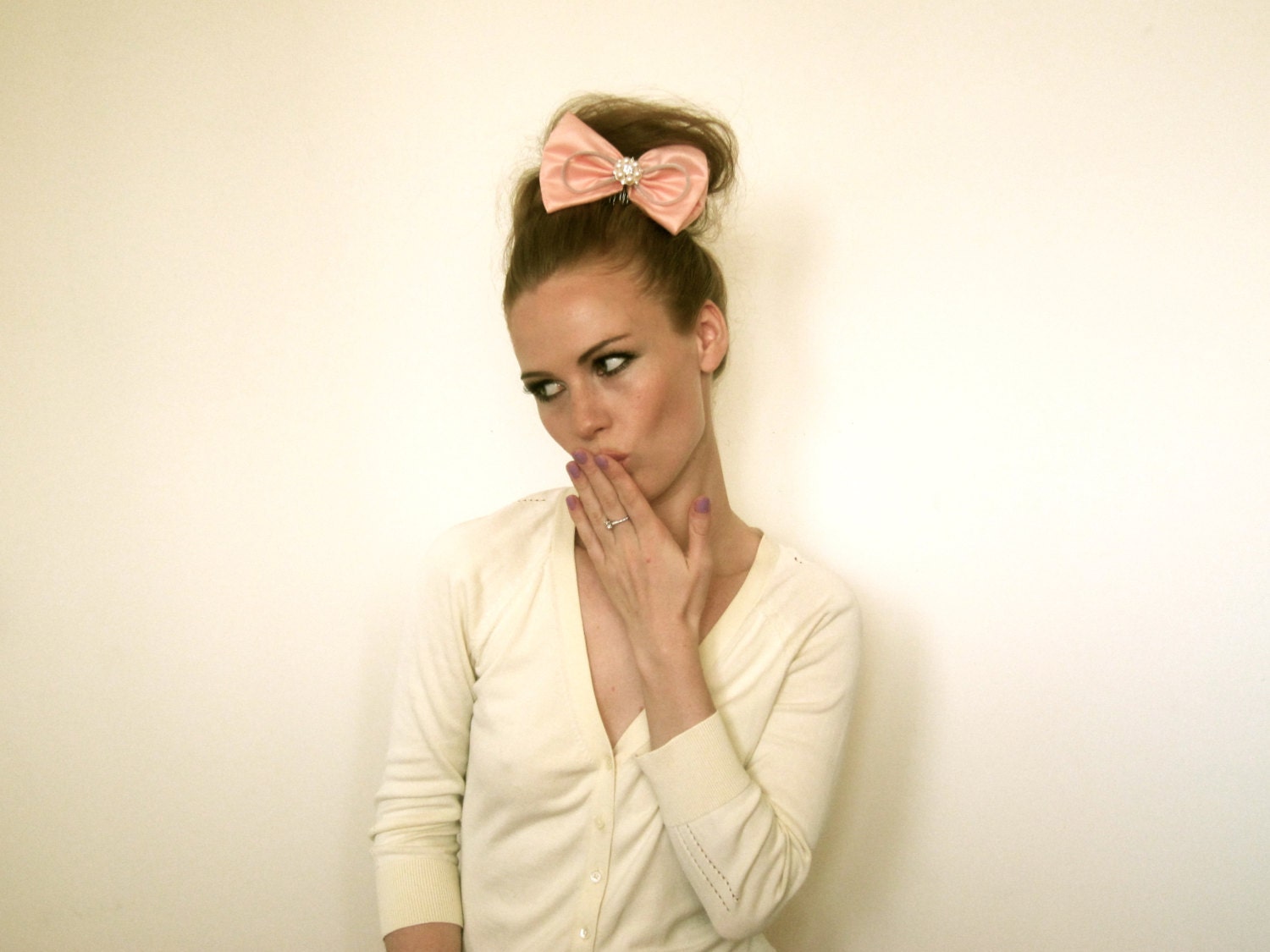 Elegant Peach Oversized Hair Bow Comb - Mini Mouse Costume Party - Peach Hair Bow - Mickey Mouse Hair Bow Peach