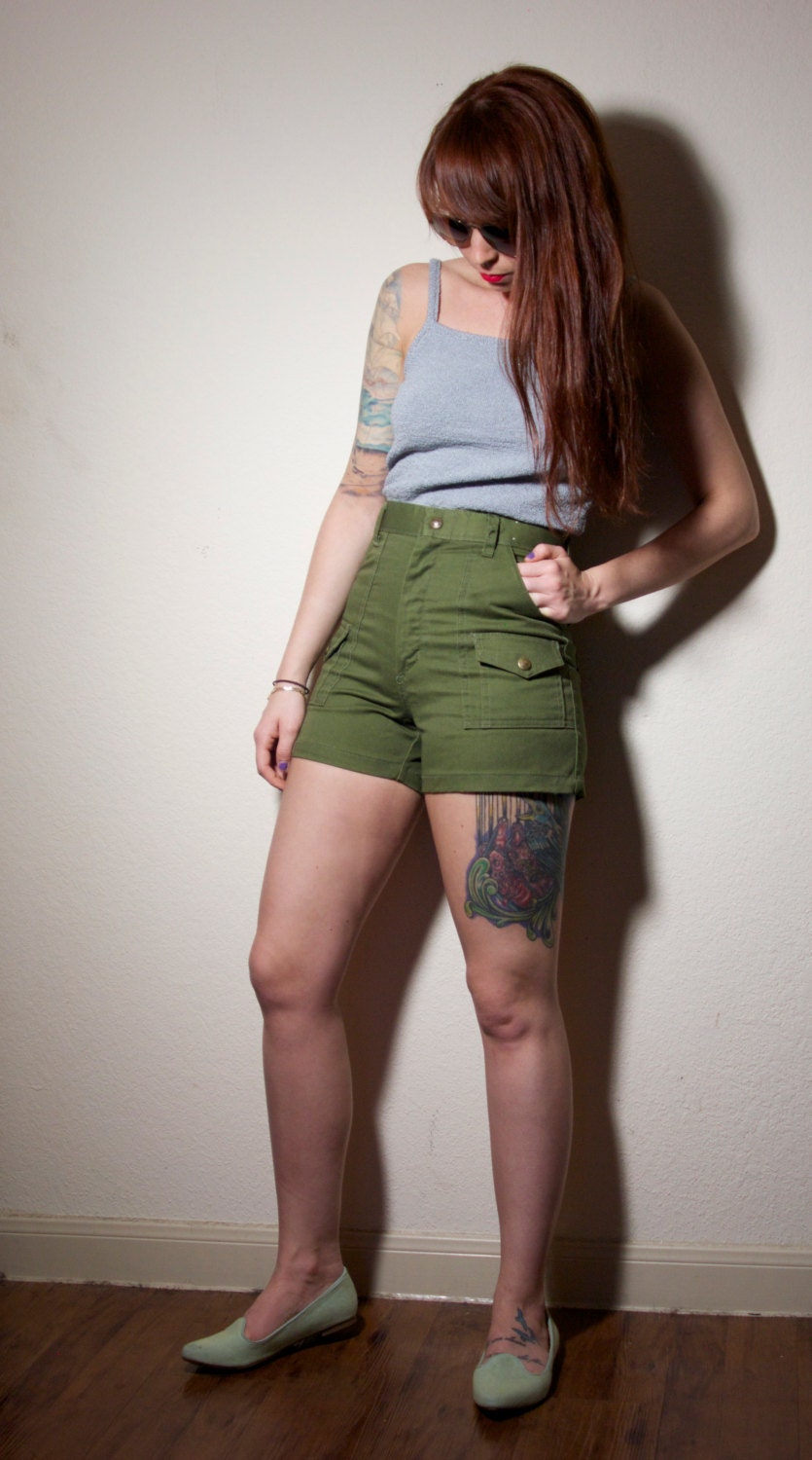 Deadstock 90s High Waisted Boy Scout Army Green Shorts XS S 26 - NoteworthyGarments