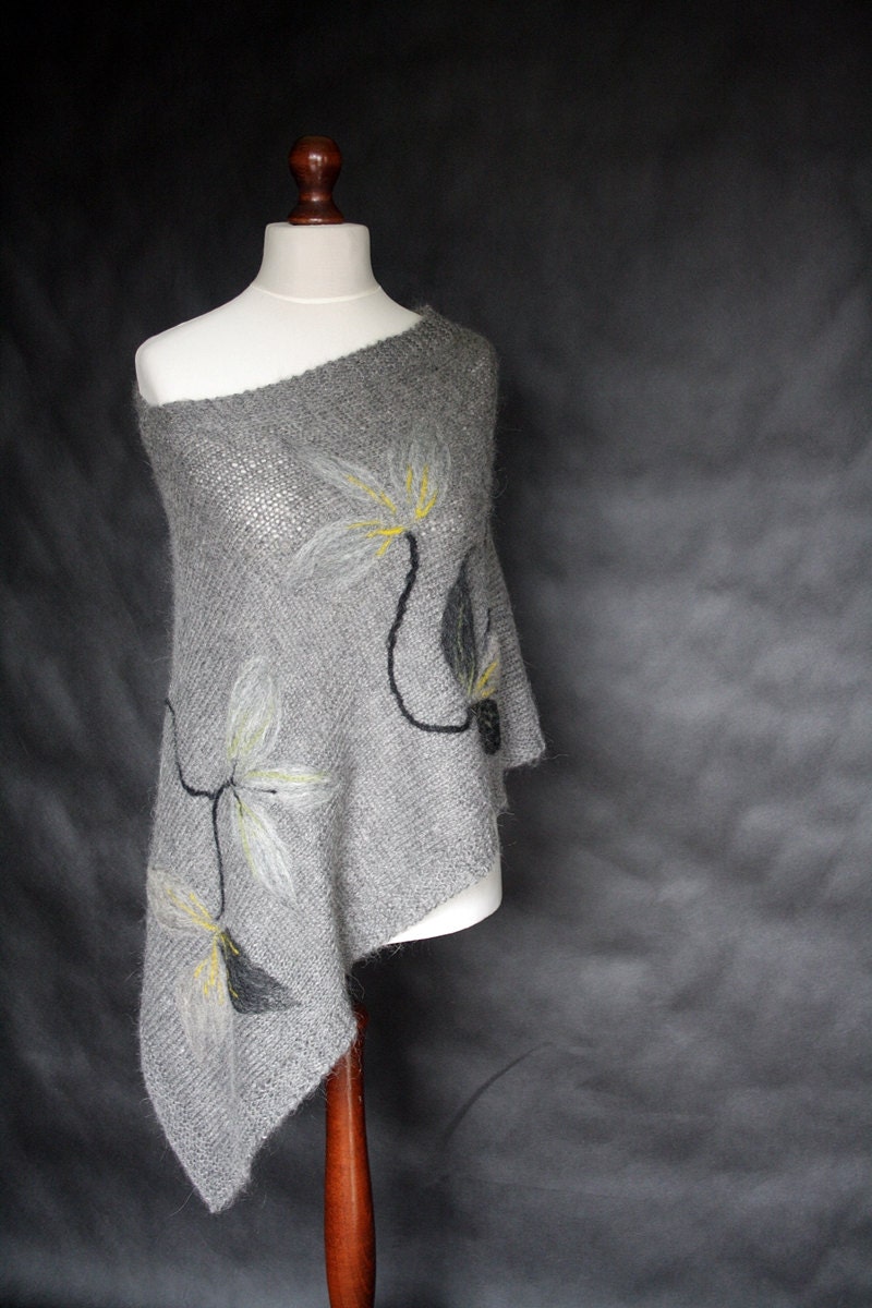 Gray poncho, women poncho,  knit poncho, knit cape, knit shawl, knit scarf, felted appliques, knit capelet, felted poncho, Modern Clothing