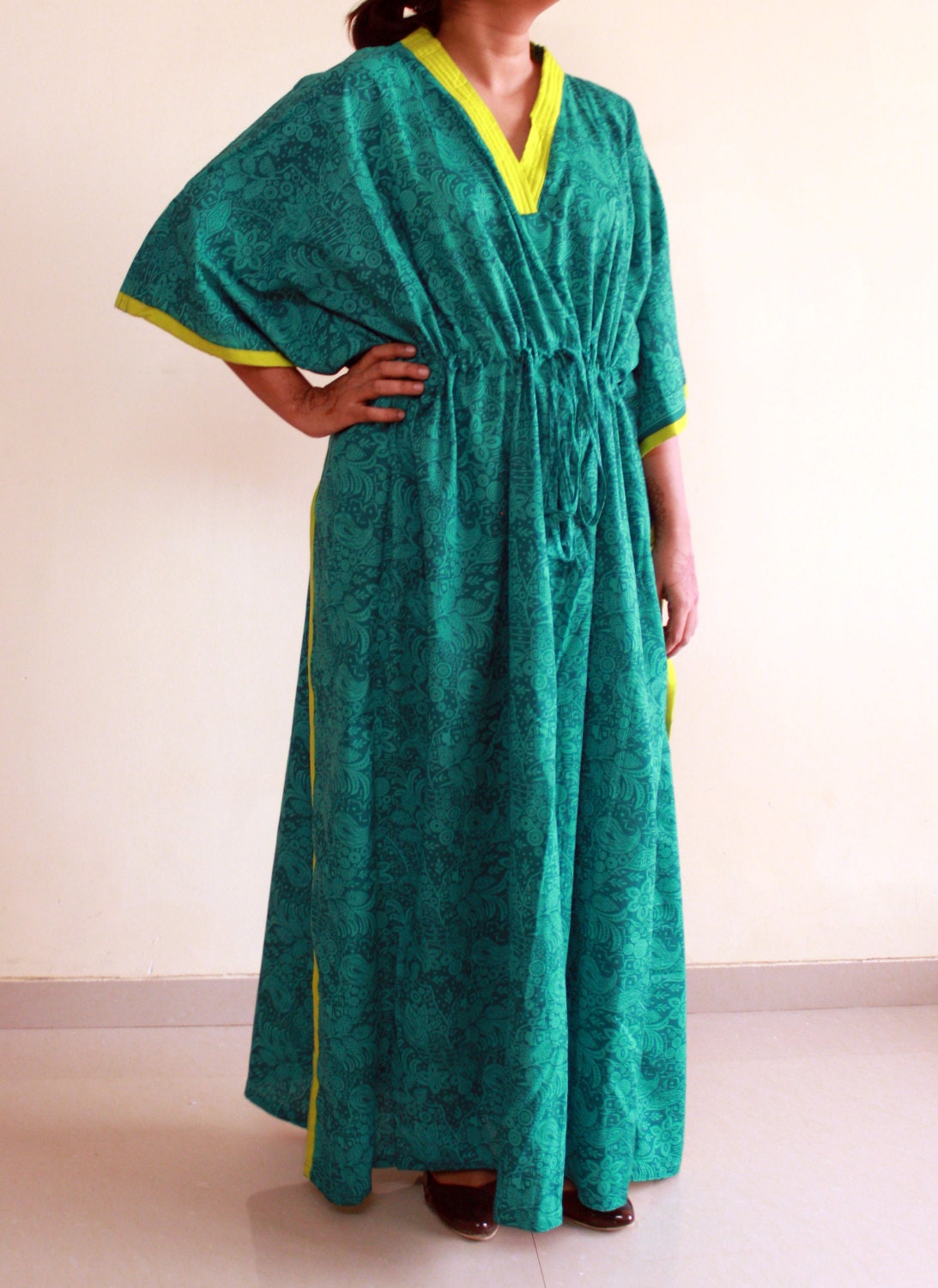 Ready to Ship- Twirls birthing Hospital gown /  DELIVERY gown / Maternity robe for hot moms to be, gift for her, snap buttons