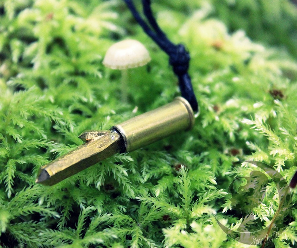 golden quartz bullet necklace