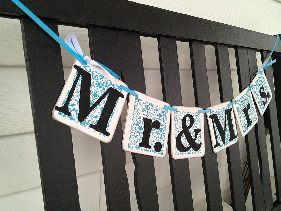 Mr. and Mrs. Wedding Banners Reception Sign Wedding Decoration Table Decoration Bride and Groom Chair Sign Custom Colors Photo Prop