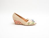 70s Colorful Floral Embroidered Wedges - 1970s DeLISO Linen Slip On Heels - Spring Summer Woven Shoes - US 8 // EURO 38