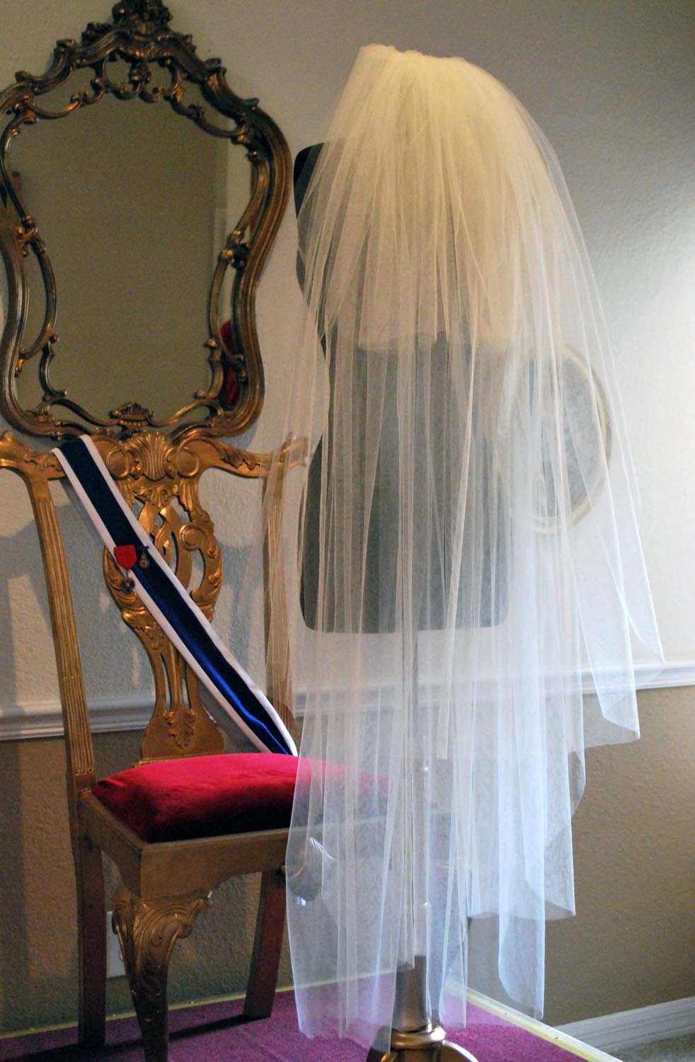 Ivory 4 Tier Knee-Length Veil
