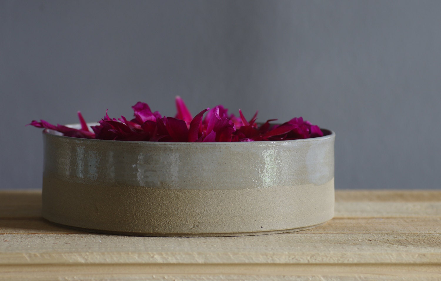 Stoneware bowl grey medium large serving bowl sand color clay with grey glaze ceramic pottery mid century modern serving bowl modern